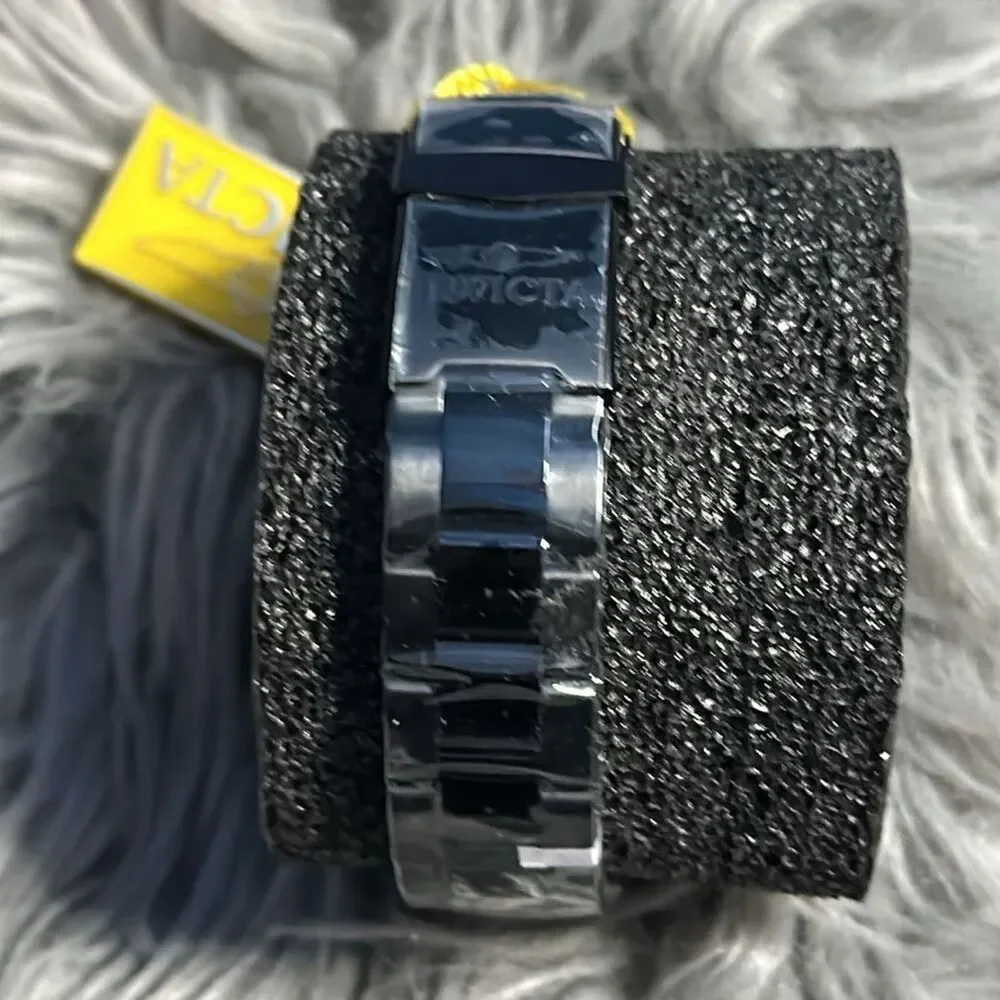 Invicta Disney Pluto Limited Edition Men's Watch 39.5mm Black Dial Stainless